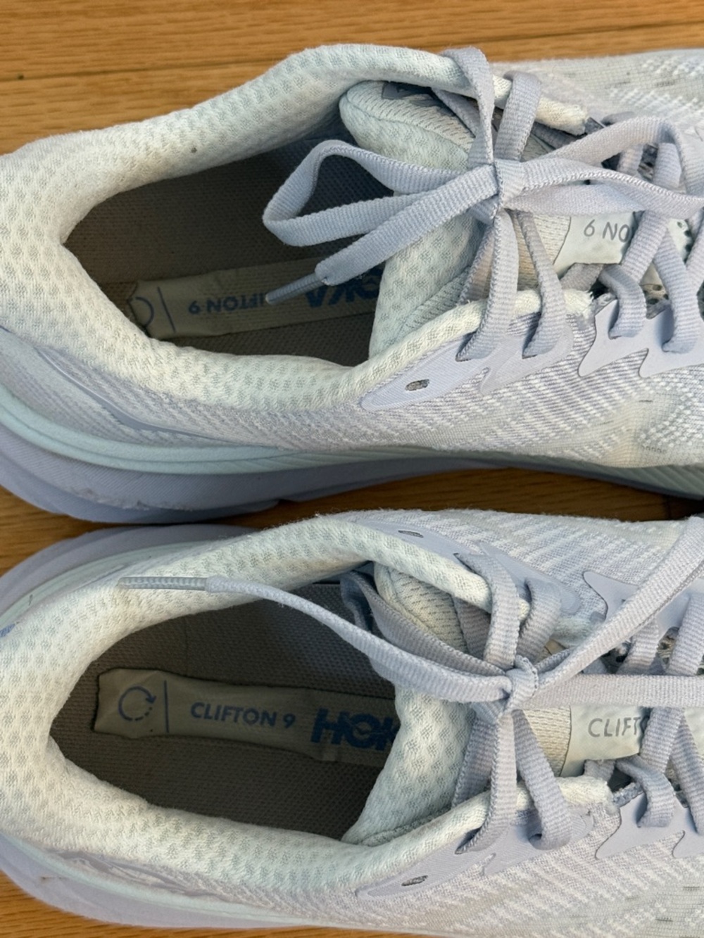 Hoka Clifton 9 Running Shoes Women’s Sz 8 Cushioned Lightweight Athletic - Picture 4 of 9